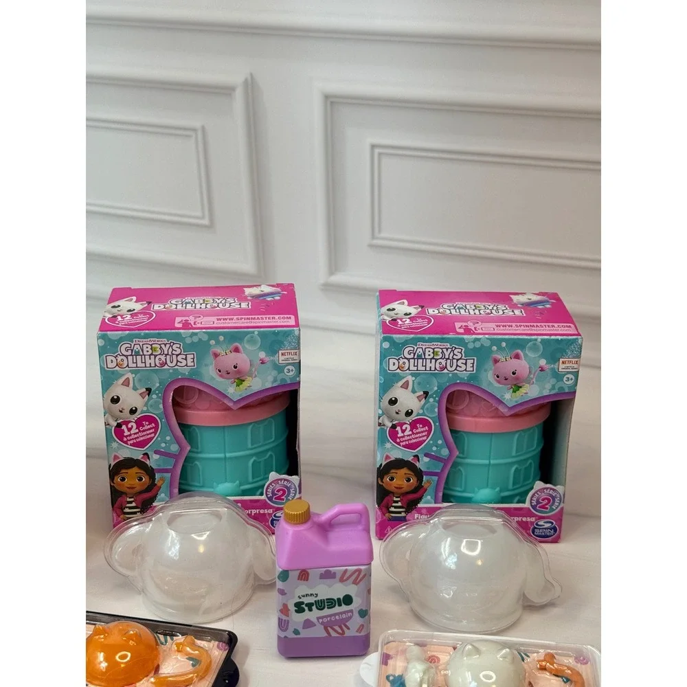 MGA Miniverse Make It Mini Lifestyle Gabby's Dollhouse Series 2 Toy Bundle Lot